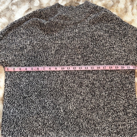 H&M Cozy Warm Sweater | Black & White | Size Large - Picture 5 of 7